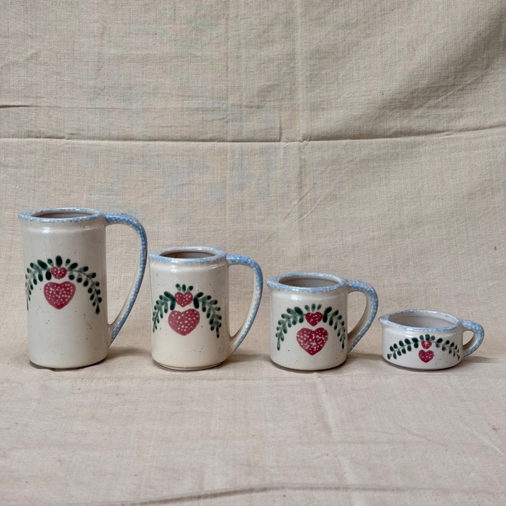 Vintage Ceramic Measuring Cups Set of 4 Folk Art Heart Kitchen Decor 80s - Picture 2 of 9